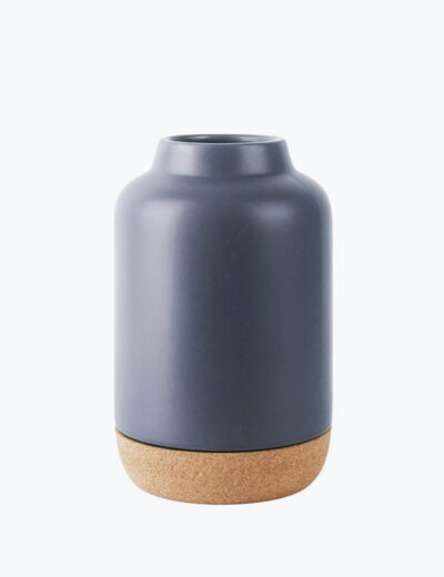 ceramic-vase-with-a-cork-bottom